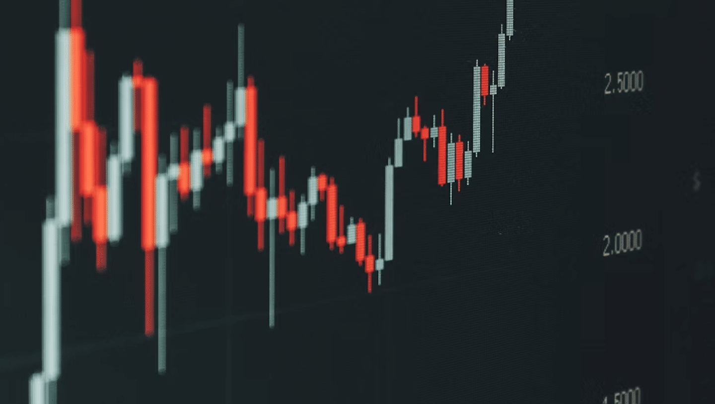 5 Key Trends in Instant Payments for Financial Services 2025 hero image