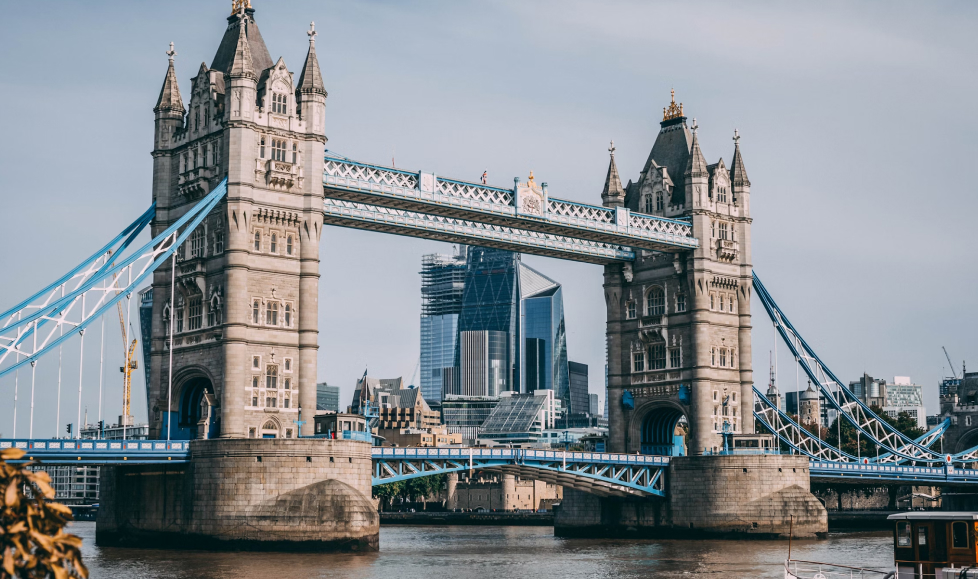Image of Tower Bridge in London symbolising Brite Payment's London HQ.