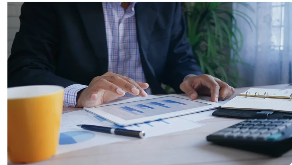 6 Benefits of Instant Payments (and Open Banking) for Insurance Firms Hero image